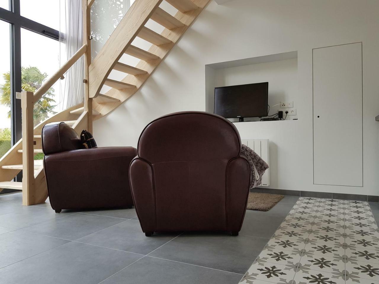 Normandy Vip Villa Trevieres Exterior photo